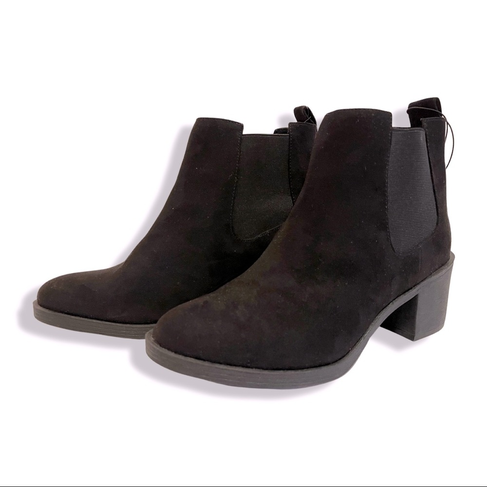 H&M Chelsea Boots